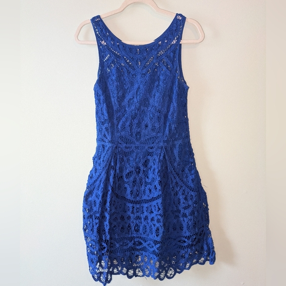 Lilly Pulitzer Dresses & Skirts - Lilly Pulitzer Royal Blue Lace Mini Dress